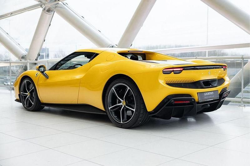 Gebraucht Ferrari 296 2022 Gelb