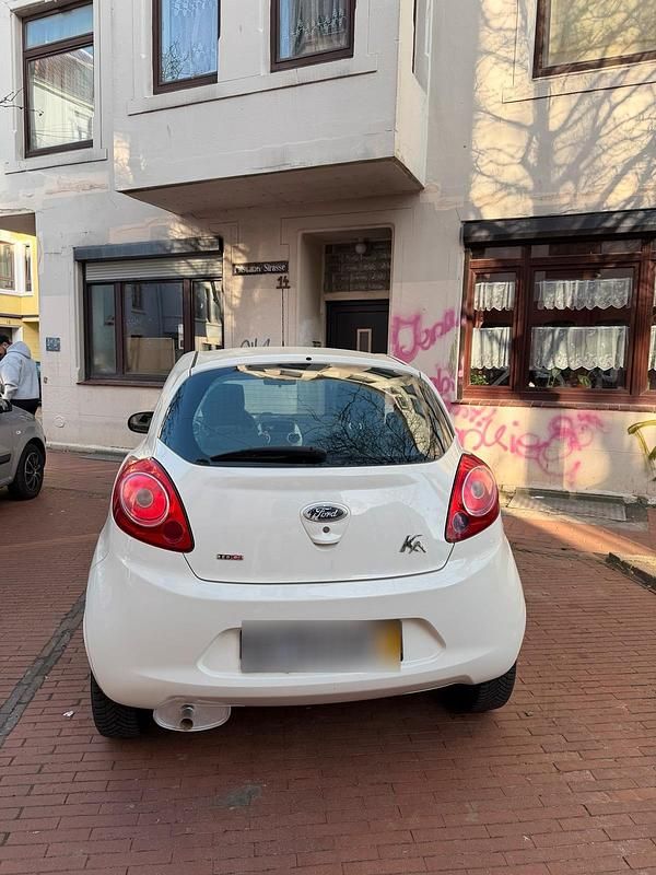 Gebraucht Ford Ka 75 PS (55 kW) 2011 Weiß Kleinwagen