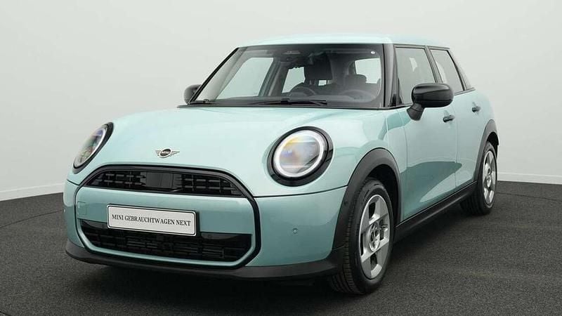 Grün Gebraucht 2024 Mini Cooper Classic Kleinwagen | 26.017 € (Superpreis) - Bild 1/4