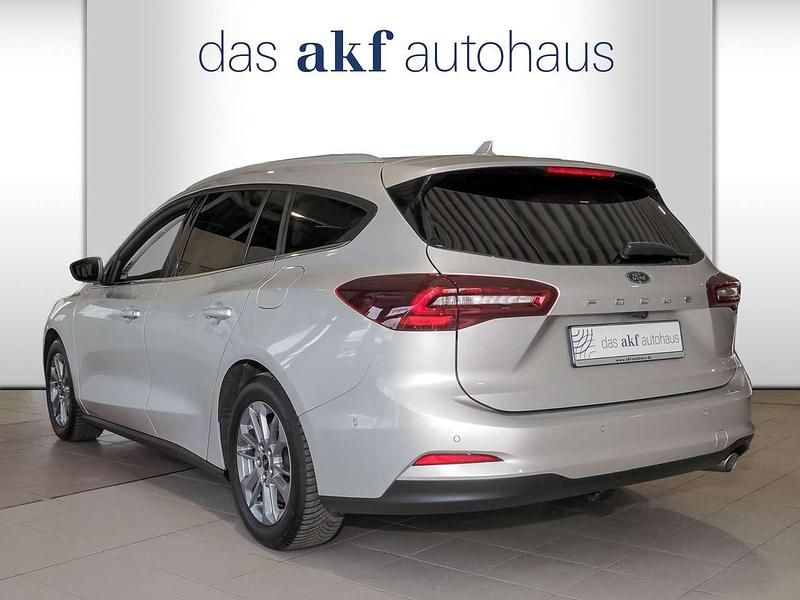 Gebraucht Ford Focus Titanium 116 PS (85 kW) 2024 Polarsilber metallic Kombi