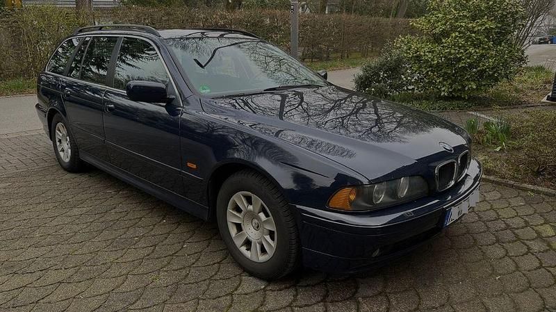 Gebraucht BMW 520 170 PS (125 kW) 2000 Blau Kombi