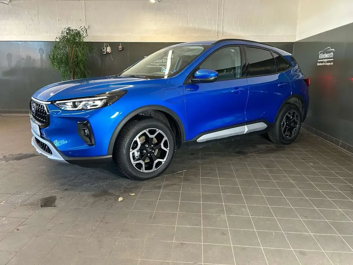 Gebraucht Ford Kuga Active 242 PS (177 kW) 2025 Blau SUV