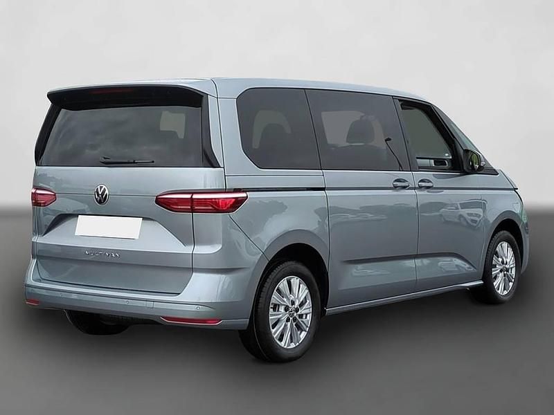 Gebraucht VW Multivan R 150 PS (110 kW) 2024 Silber Van