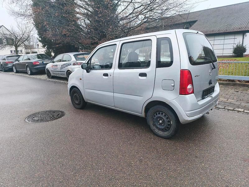 Gebraucht Opel Agila 60 PS (44 kW) 2005 Silber Van / Kleinbus