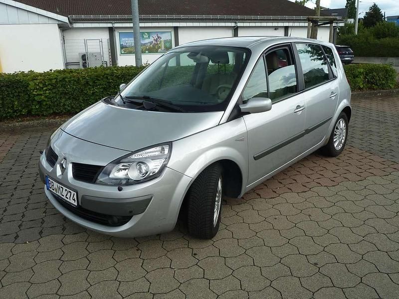 Silber Gebraucht 2010 Renault Scénic III Exception Van / Kleinbus | 3.380 € (Superpreis) - Bild 1/4