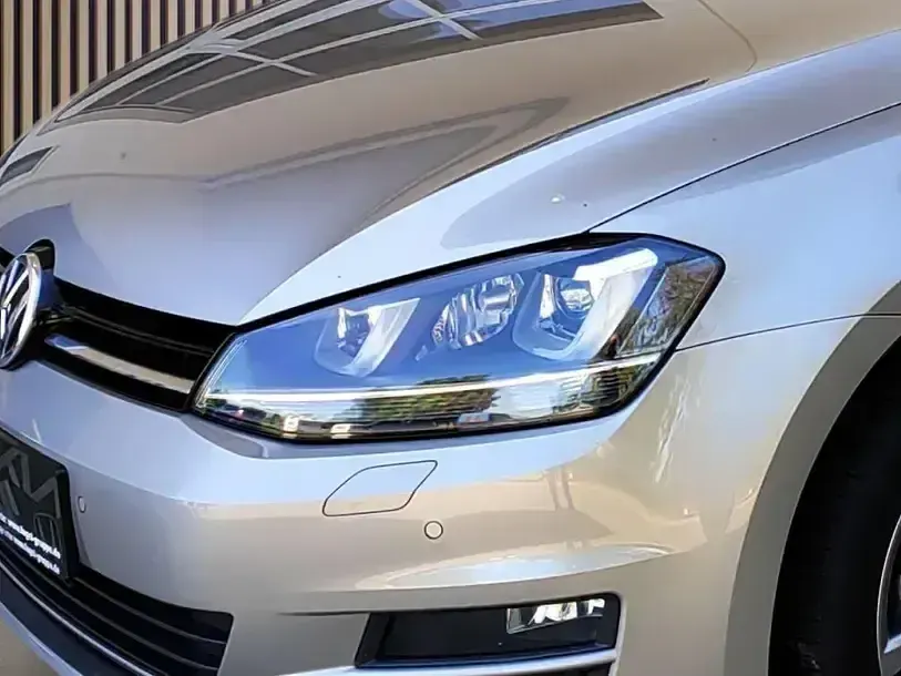 Gebraucht VW Golf VII Comfortline 125 PS (91 kW) 2016 Tungsten silver metallic Kombi