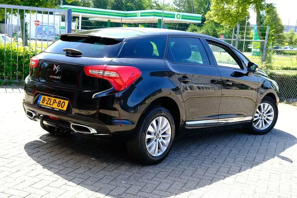 Gebraucht Citroën DS5 Business Class 120 PS (88 kW) 2015 Schwarz Kleinwagen