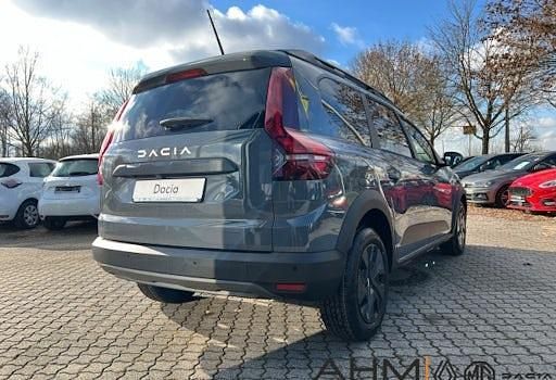 Gebraucht Dacia Jogger Expression 110 PS (80 kW) 2024 Grau Van / Kleinbus