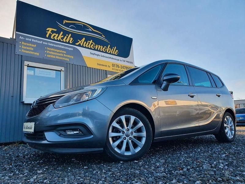 Grau Gebraucht 2018 Opel Zafira Van / Kleinbus | 9.499 € (Fairer Preis) - Bild 1/4