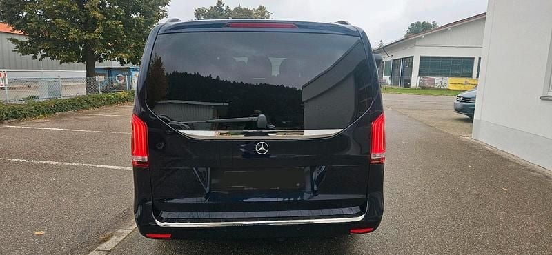 Usata Mercedes V220 163 CV (119 kW) 2020 Blu Monovolume