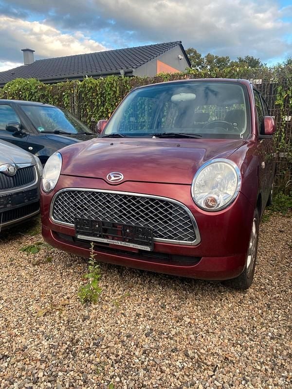 Gebraucht Daihatsu Trevis 55 PS (40 kW) 2008 Rot Kleinwagen