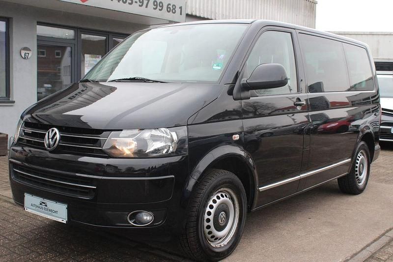 Second-hand VW T5 114 CP (83 kW) 2011 Negru Van