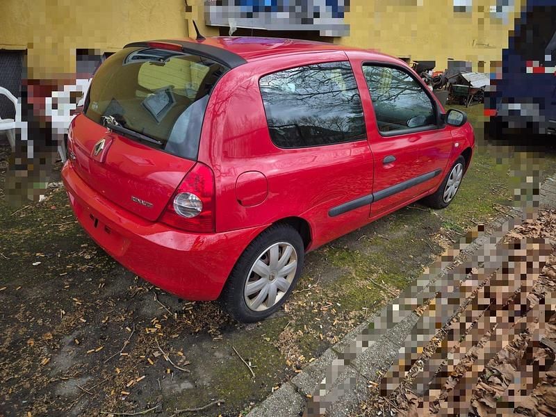 Gebraucht Renault Clio II 58 PS (42 kW) 2007 Rot Kleinwagen