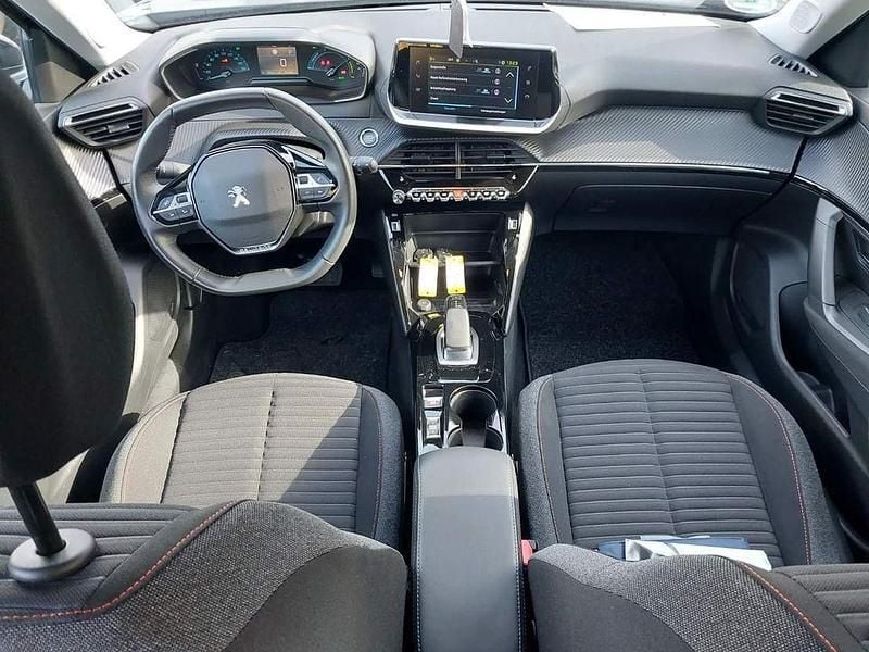 Gebraucht Peugeot e-2008 Active 100 kW (136 PS) 2021 Schwarz SUV