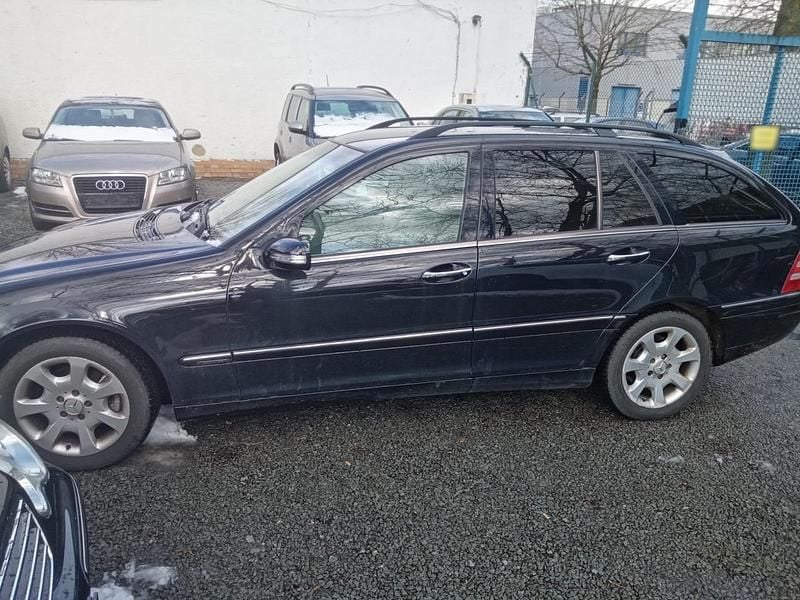 Gebraucht Mercedes C230 204 PS (150 kW) 2006 Schwarz Kombi