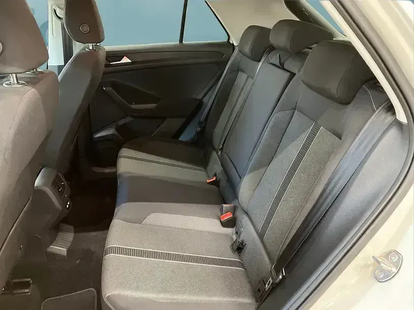 Gebraucht VW T-Roc Life 110 PS (80 kW) 2023 Grau SUV