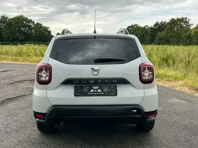 Gebraucht Dacia Duster Essentiel 101 PS (74 kW) 2021 Weiß SUV
