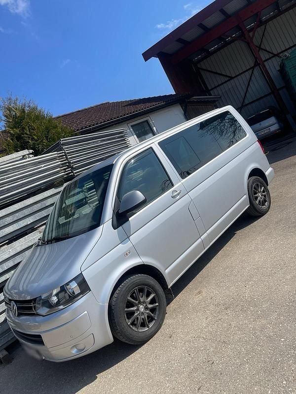 Gebraucht VW T5 140 PS (102 kW) 2011 Silber Van