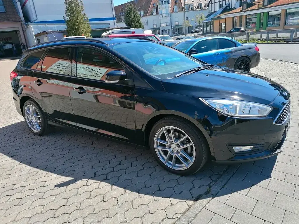 Usata Ford Focus 120 CV (88 kW) 2016 Nero Berlina