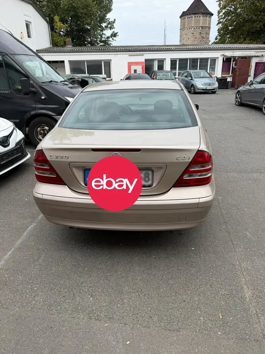Gebraucht Mercedes C220 143 PS (105 kW) 2004 Gold Limousine