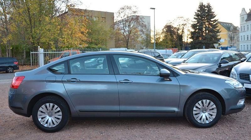 Gebraucht Citroën C5 Style 125 PS (91 kW) 2010 Grau metallic Limousine