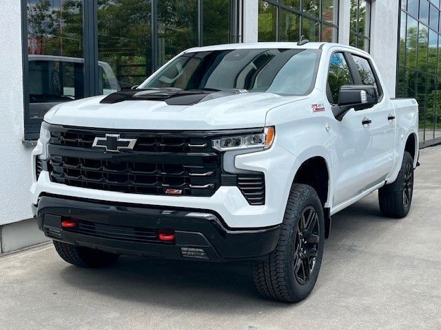 Weiß Neu 2024 Chevrolet Silverado SUV | 79.900 € (Fairer Preis) - Bild 1/4