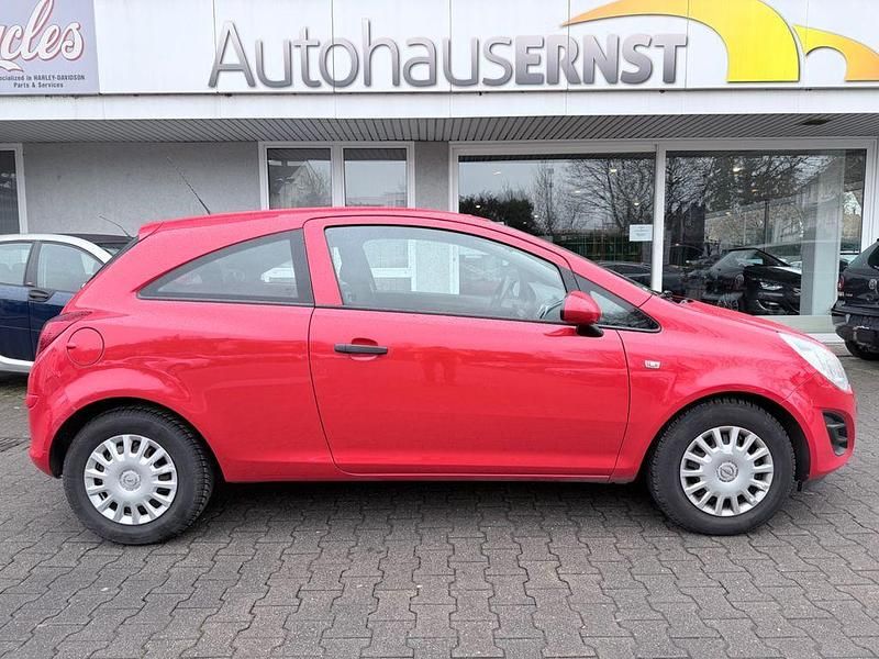 Gebraucht Opel Corsa Selection 69 PS (50 kW) 2012 Rot Kleinwagen