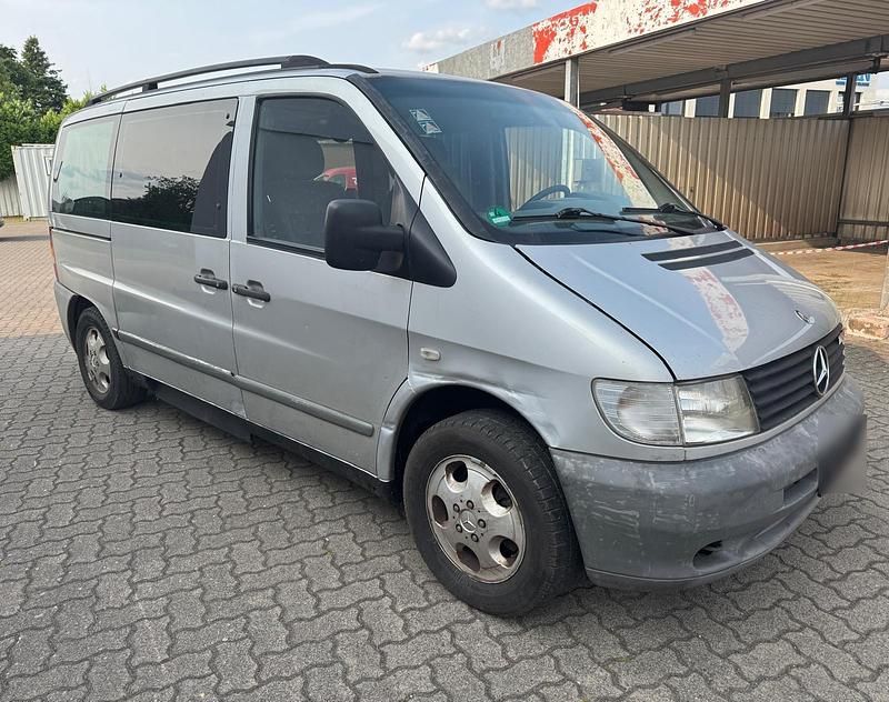 Gebraucht Mercedes Vito 122 PS (89 kW) 1999 Grau Van