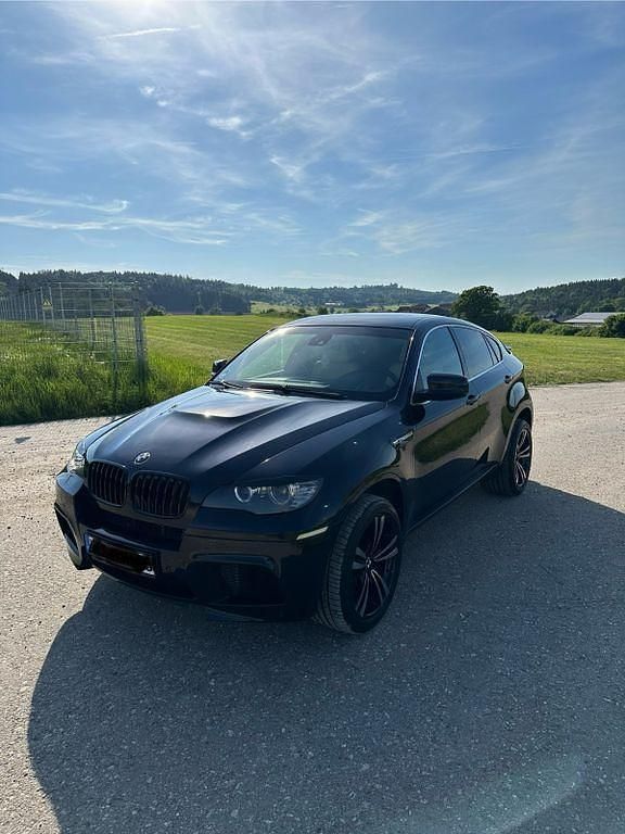 Schwarz Gebraucht 2011 BMW X6 M Performance SUV | 22.800 € - Bild 1/4