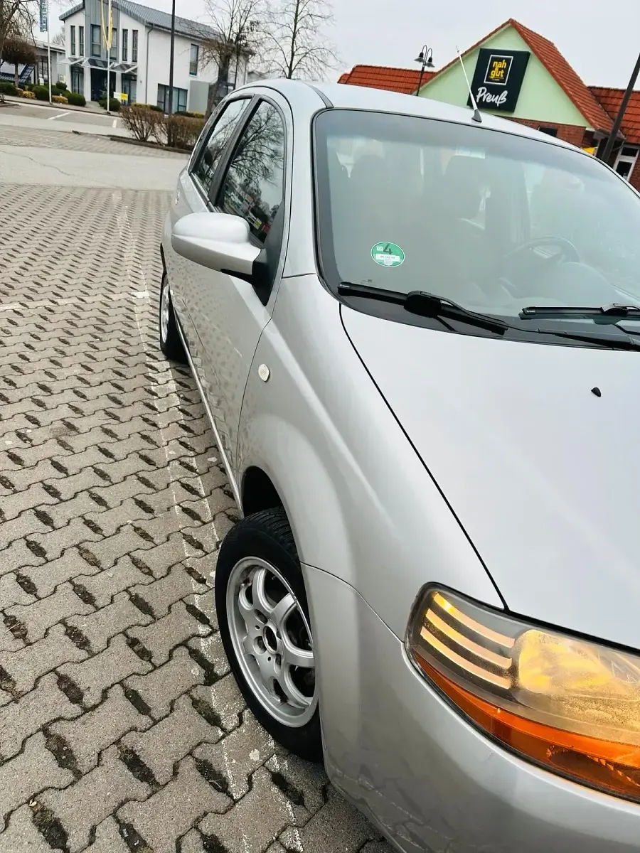 Gebraucht Chevrolet Kalos SX 94 PS (69 kW) 2006 Grau Kleinwagen