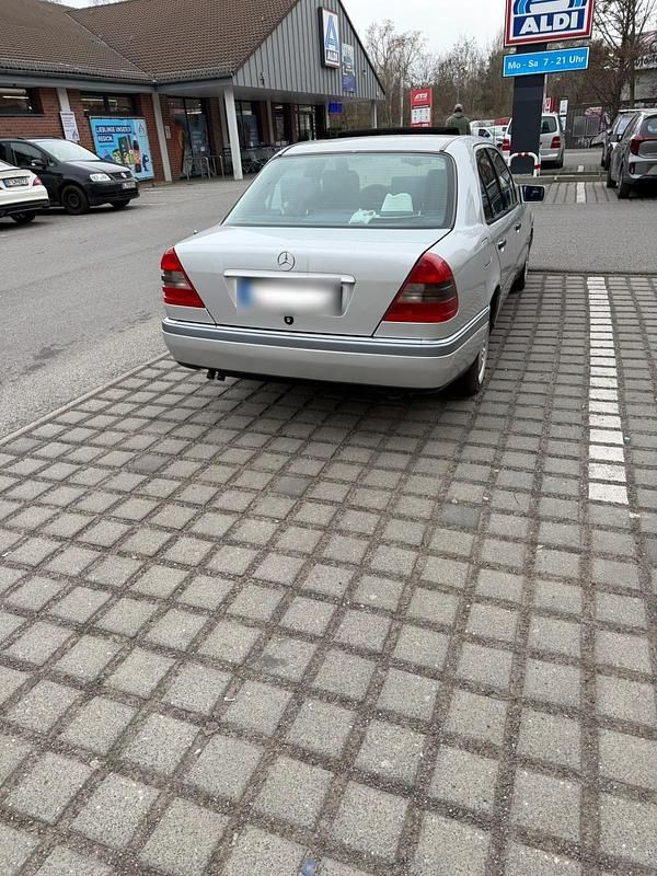 Gebraucht Mercedes C230 150 PS (110 kW) 1997 Silber Limousine