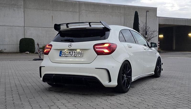 Gebraucht Mercedes A250 AMG 218 PS (160 kW) 2015 Weiß Limousine