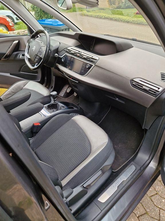 Gebraucht Citroën C4 SpaceTourer PureTech 131 PS (96 kW) 2019 Grau Van / Kleinbus