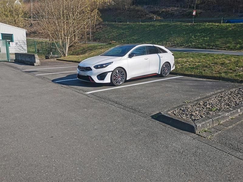 Gebraucht Kia ProCeed GT 204 PS (150 kW) 2022 Weiß Kombi