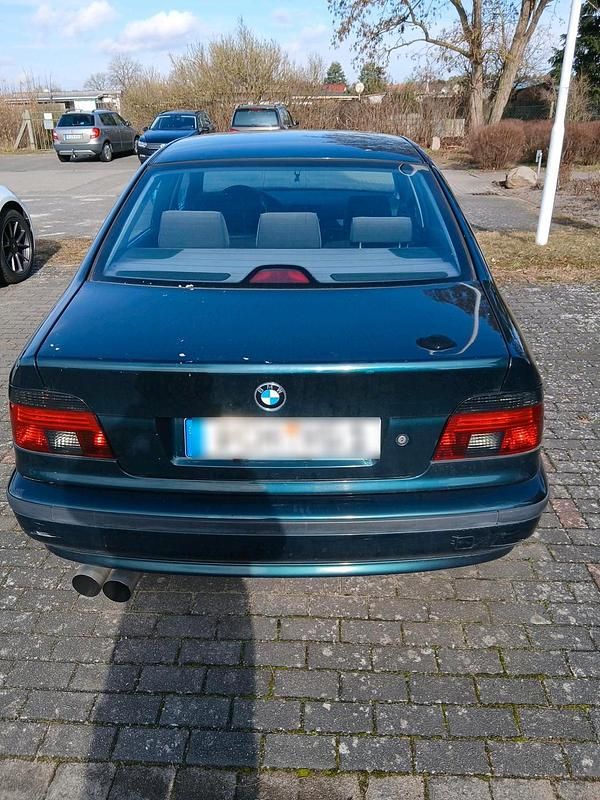 Gebraucht BMW 523 152 PS (111 kW) 1998 Grün Limousine