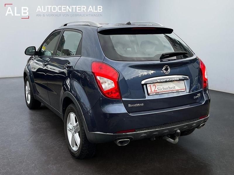 Gebraucht SsangYong Korando Quartz 175 PS (128 kW) 2015 Blau SUV