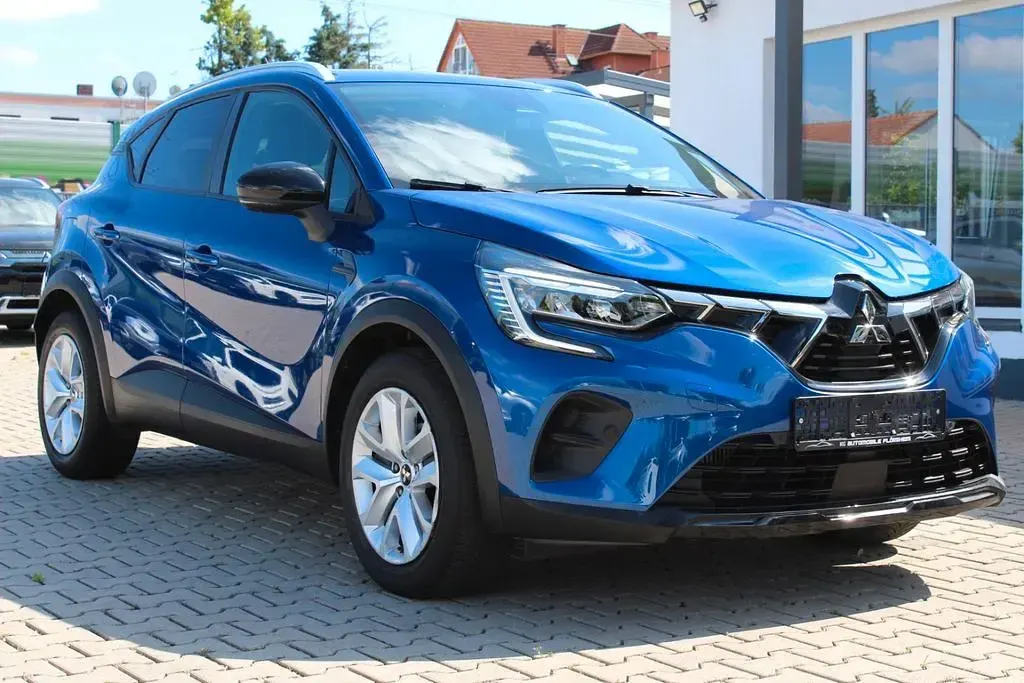 Gebraucht Mitsubishi ASX Plus 91 PS (66 kW) 2023 Blau SUV