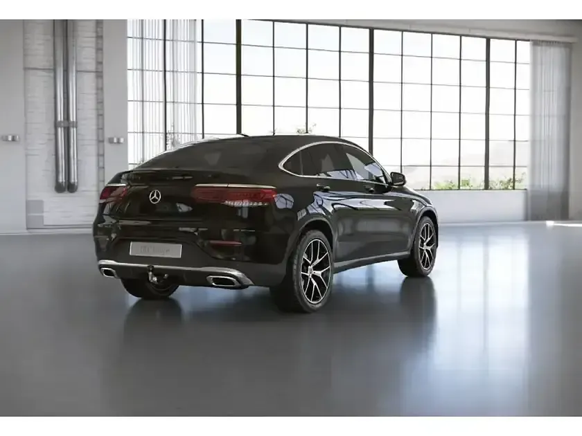 Gebraucht Mercedes GLC220 AMG 194 PS (142 kW) 2023 Unilack schwarz uni Coupé
