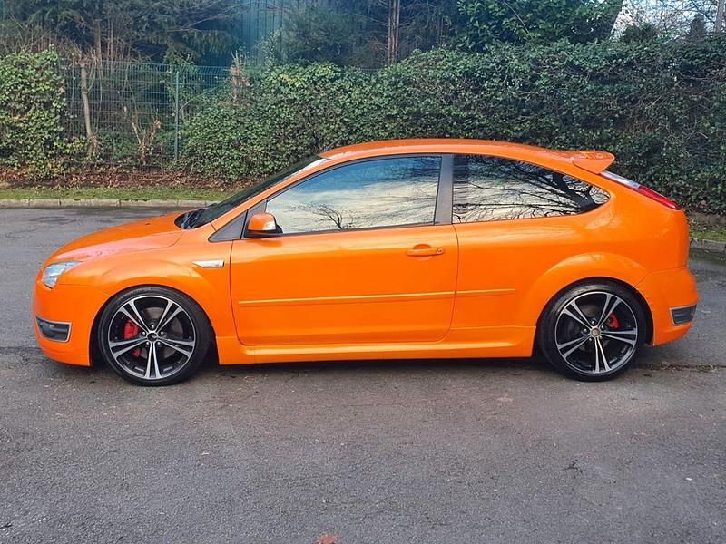 Gebraucht Ford Focus ST 226 PS (166 kW) 2006 Orange Limousine