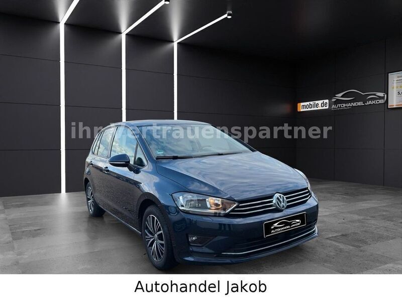 Night blue Gebraucht 2016 VW Golf Sportsvan Allstar Van / Kleinbus | 12.499 € (Fairer Preis) - Bild 1/4