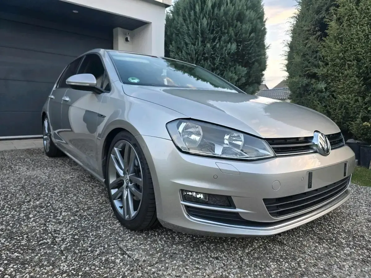 Gebraucht VW Golf VII 110 PS (80 kW) 2015 Grau Kleinwagen