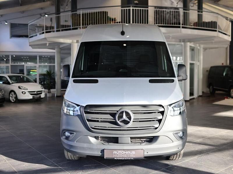 Gebraucht Mercedes Sprinter 214 PS (157 kW) 2024 Arktikweiã Van