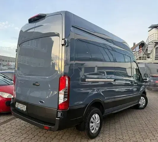 Gebraucht Ford Transit 131 PS (96 kW) 2020 Grau Van / Kleinbus