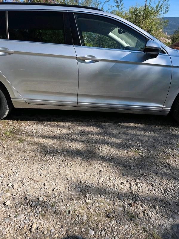 Gebraucht VW Passat 150 PS (110 kW) 2016 Silber Kombi