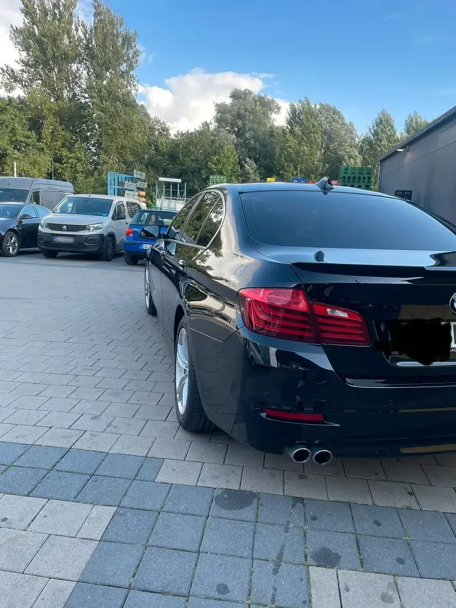 Gebraucht BMW 520 184 PS (135 kW) 2013 Schwarz Limousine