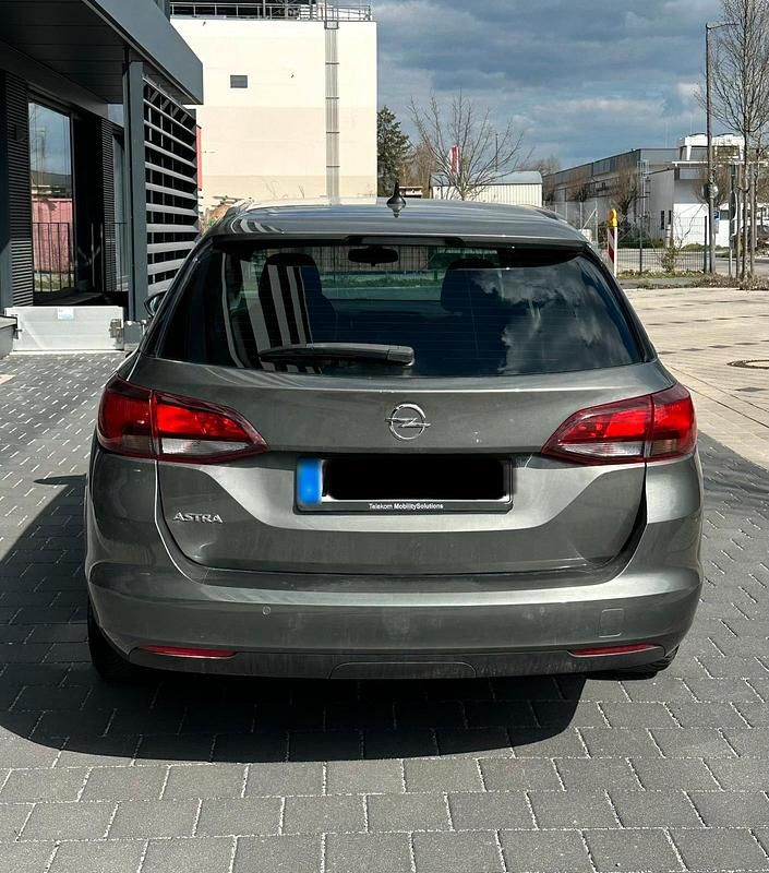 Gebraucht Opel Astra 110 PS (80 kW) 2018 Grau Kombi