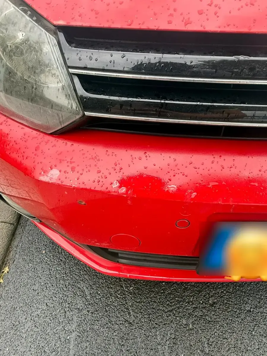Gebraucht VW Golf VI 105 PS (77 kW) 2011 Rot Kleinwagen