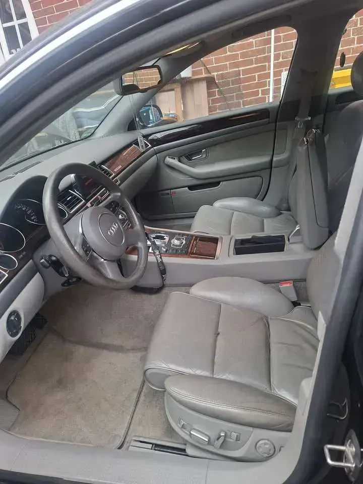 Gebraucht Audi A8 334 PS (245 kW) 2003 Limousine
