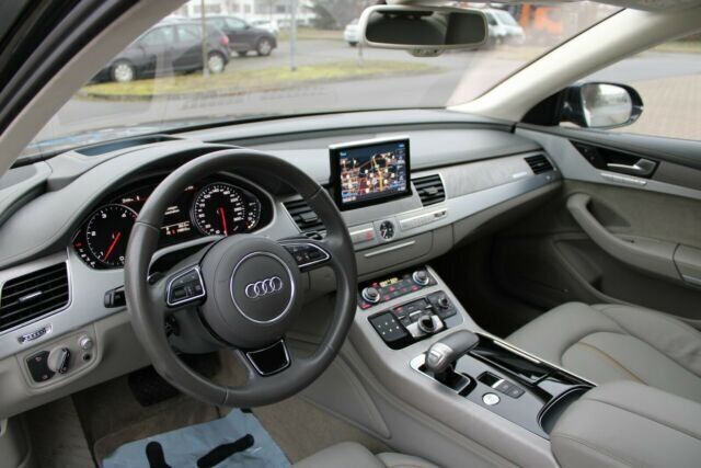 Gebraucht Audi A8 Design 385 PS (283 kW) 2016 Grau metallic Limousine