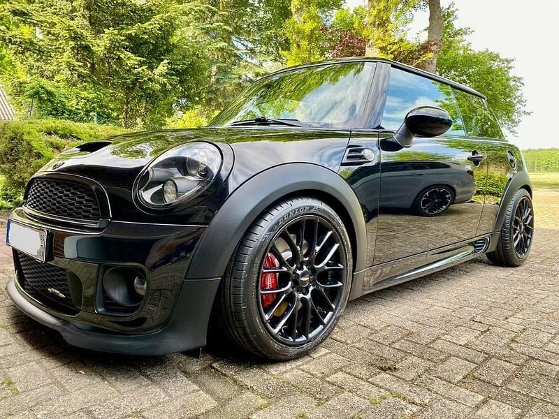 Gebraucht Mini John Cooper Works 265 PS (194 kW) 2012 Schwarz Kleinwagen